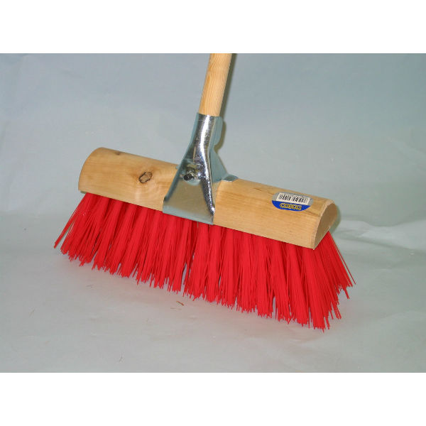 Dosco Nylon Yard Brush Complete with Clamp and Handle
