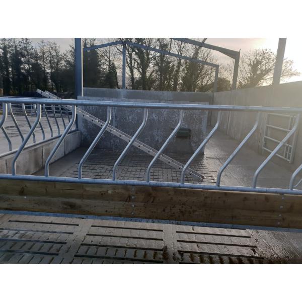 Diagonal Feed Barrier