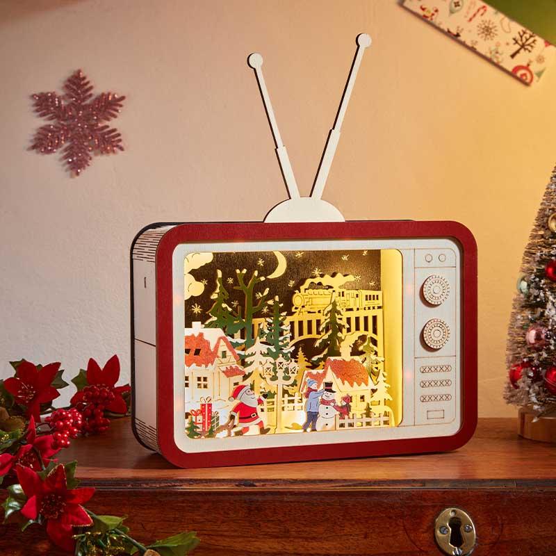 Three Kings Christmas Santas Tv Wooden Scene