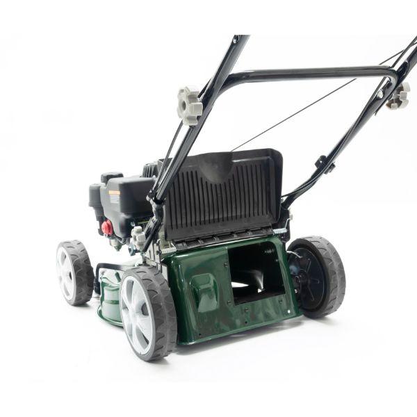WEBB CLASSIC SELF PROPELLED PETROL LAWNMOWER 132CC 41CM (16")