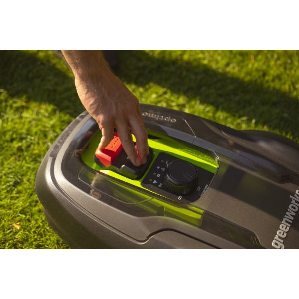 Greenworks 750m2 Robot Lawnmower