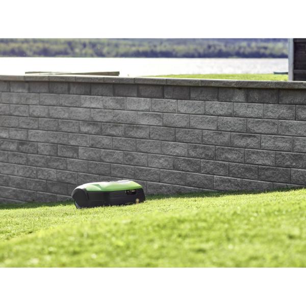 Greenworks 1500m2 Robot Lawnmower