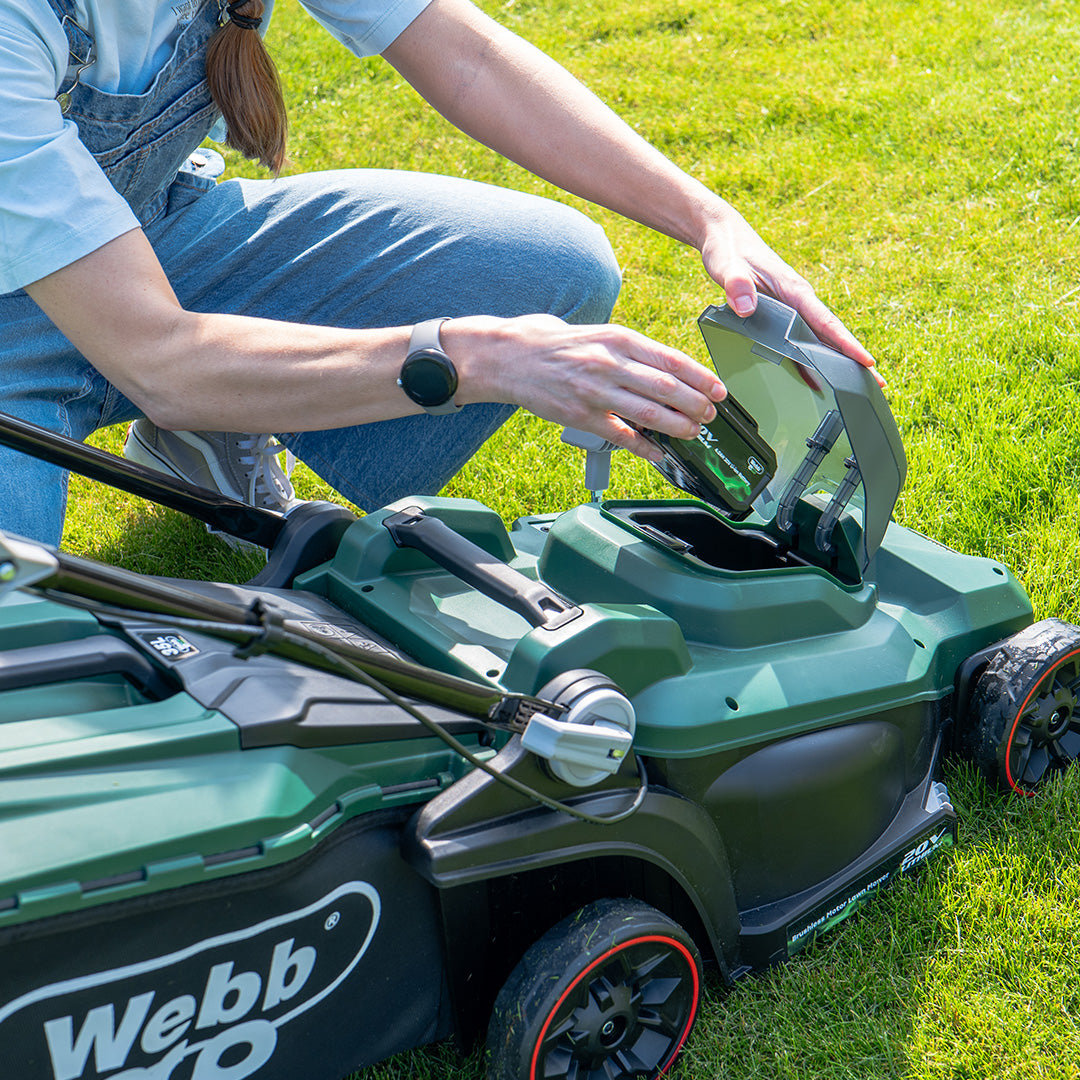 Webb Eco 20V Cordless Lawnmower 33cm with 1 x 4ah battery & charger