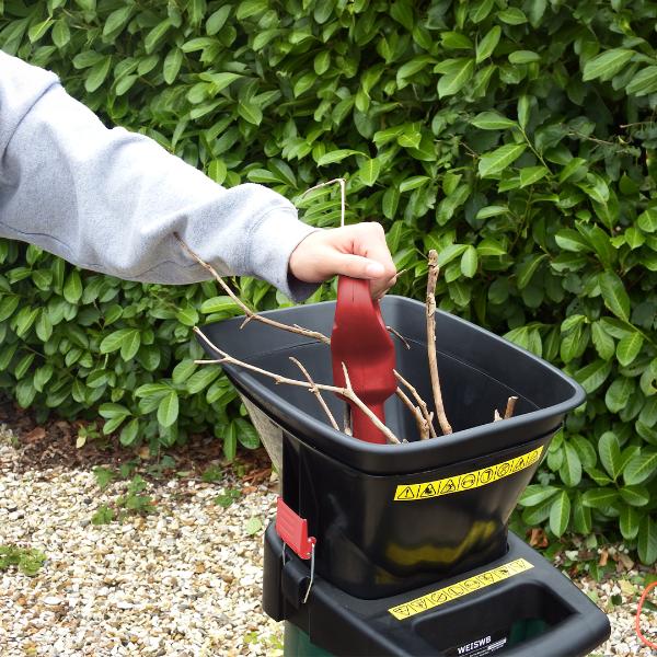 Webb Electric Impact Shredder with Box & Detachable Hopper