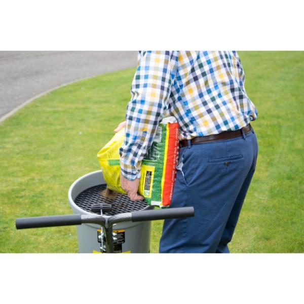The Handy 23kg (50lb) Broadcast Spreader