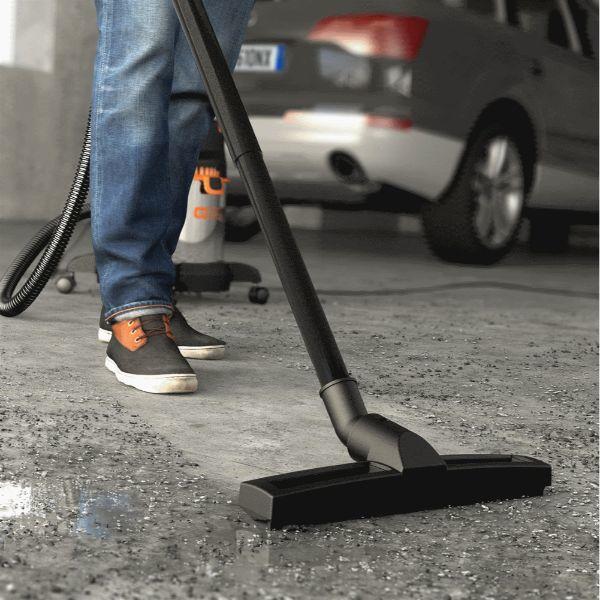 Black & Decker 30L 1.6KW Wet & Dry Vacuum