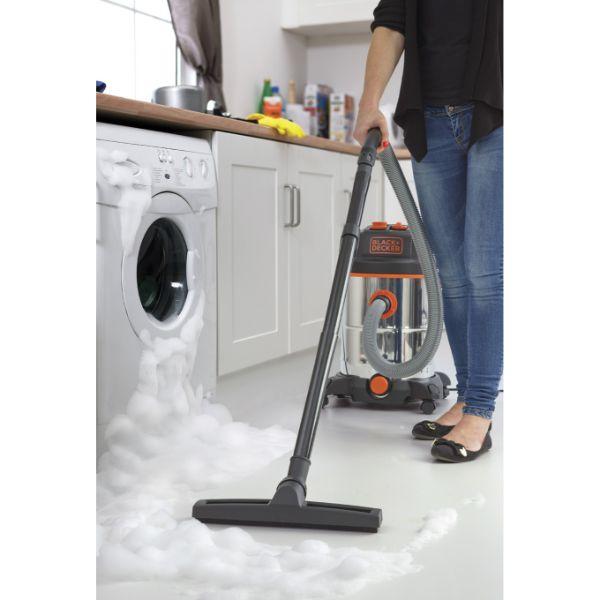 Black & Decker 30L 1.6KW Wet & Dry Vacuum