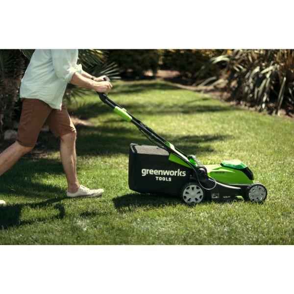 GREENWORKS 40V 41CM/16" CUT BATTERY LAWNMOWER with 2 X 2AH Batteries & Charger