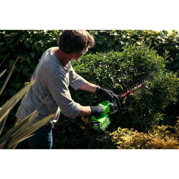 Greenworks 40v Hedgetrimmer & 1 X 2ah B&C