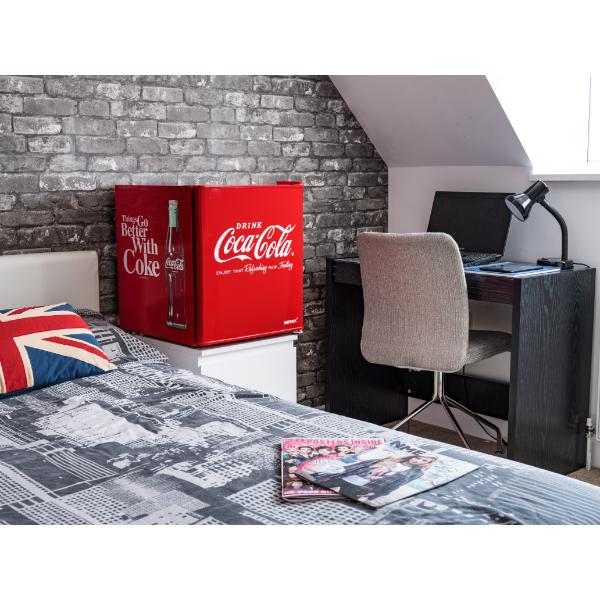 Husky Coca-Cola EL196-HU-E Mini-Fridge F-rated
