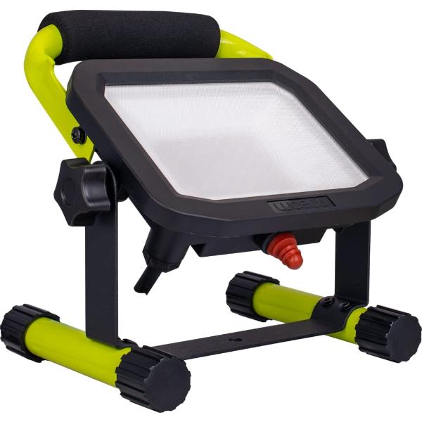 Luceco Castra Worklight Black/Green Light 220Volt 3300 Lumens 30Watt