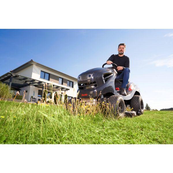 AL-KO Solo Ride on Tractor Mower T15-93 HD Black