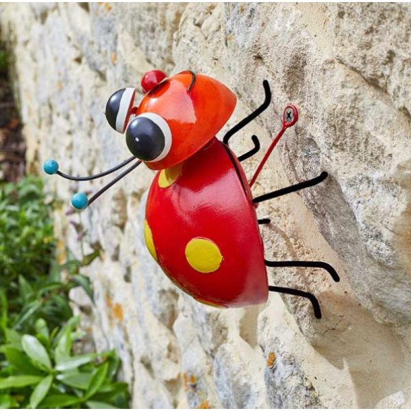 Smart Garden Décor Hangers On Looney Ladybug - Medium