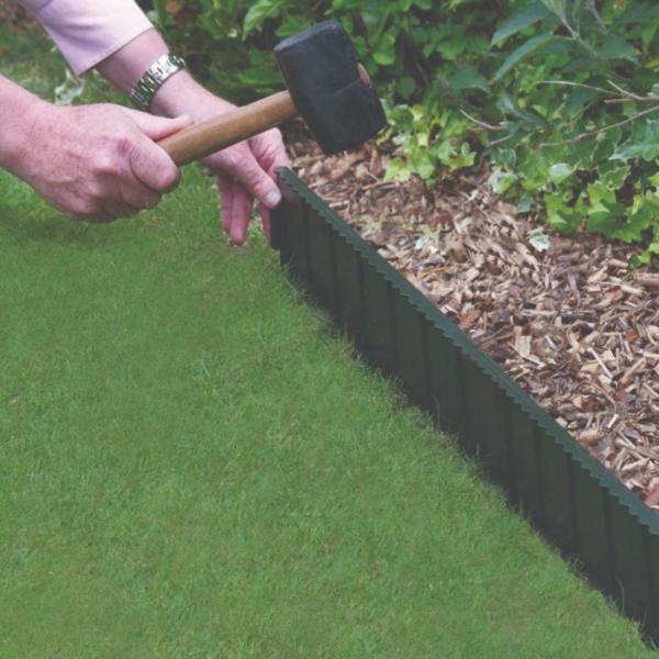 Easy Gardener Emerald Lawn Edging 4 Ft