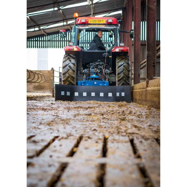 Fleming HD Yard Scraper