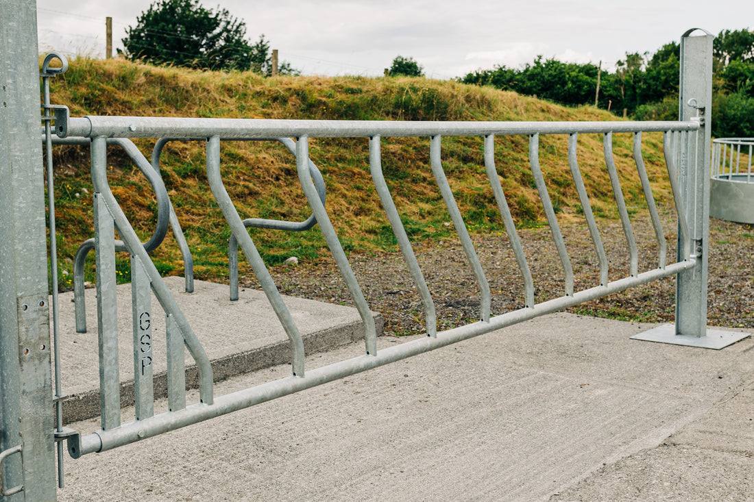 76mm Feed Barrier Hinged