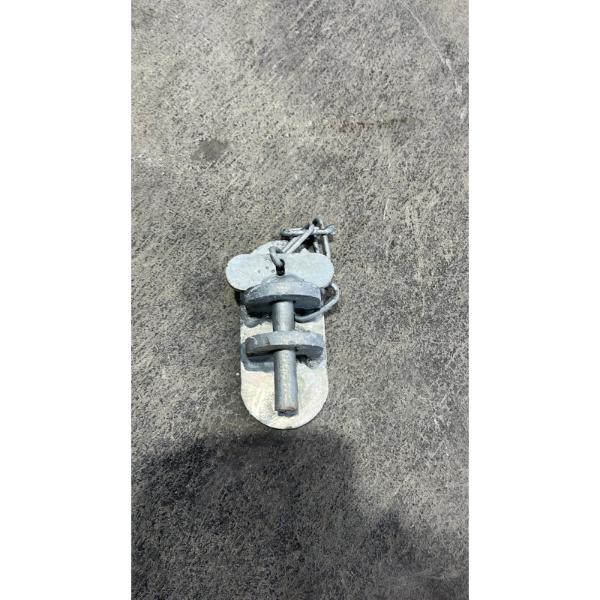 Pin + Chain Bracket For Hinging 60mm F Barrier