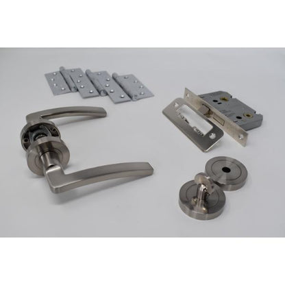 Carlisle Brass Ultimate Door Pack Ta Vra Lever On Rose, Bathroom Lock, Turn With 3 Hinges Sn