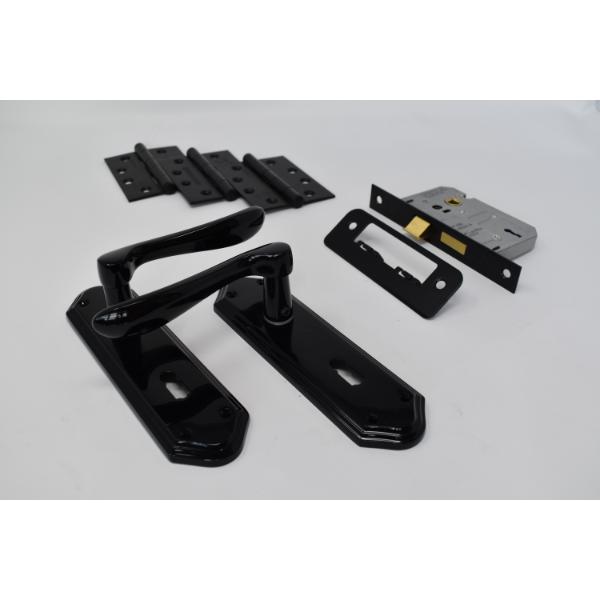 Carlisle Brass Ultimate Door Pack Shelbourne Lever On Place, Lock And 3 Hinges Black