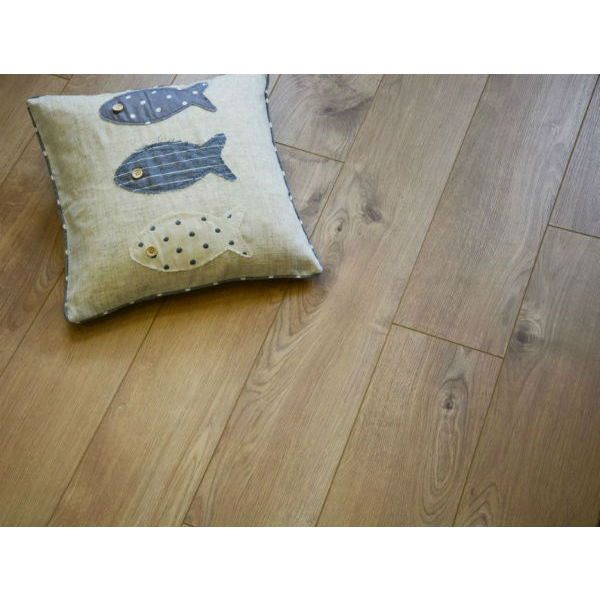 Barnyard Oak Laminate Flooring  (1.77y²)per pack