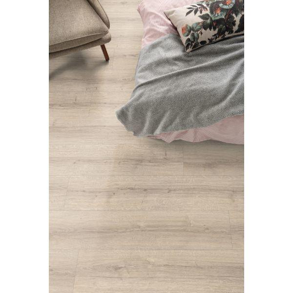 Canadia Light Sherman Oak Aqua Large 8mm AC4 Flooring 3.03 Sq Yd Per Pack