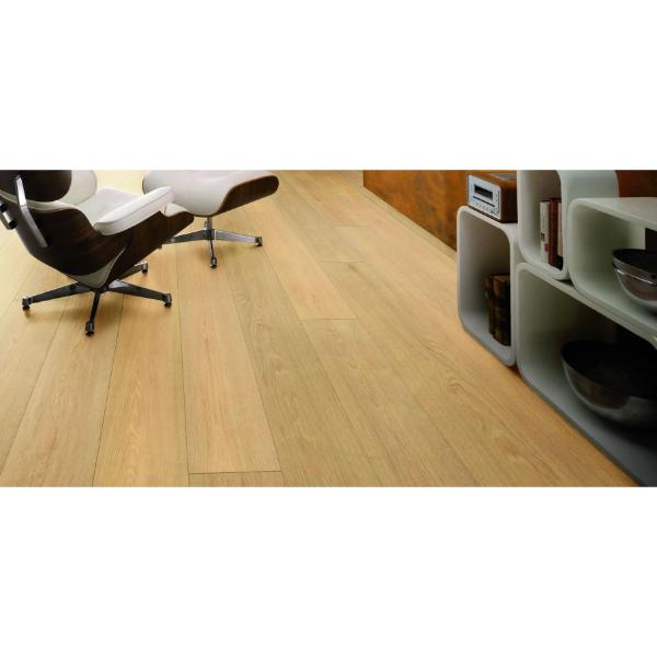 Canadia Honey Montroux Oak 12mm Aqua Long AC5 Flooring