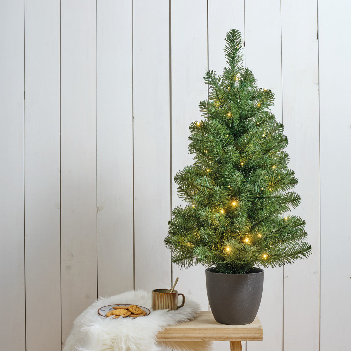 3ft (90cm) Bally Pre-Lit Potted Christmas Tree with 50 LEDs 