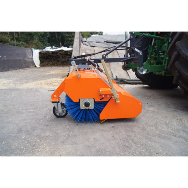 Tuchel ECO Pro 2.3 Farmyard Sweeping Bucket &amp; Brush