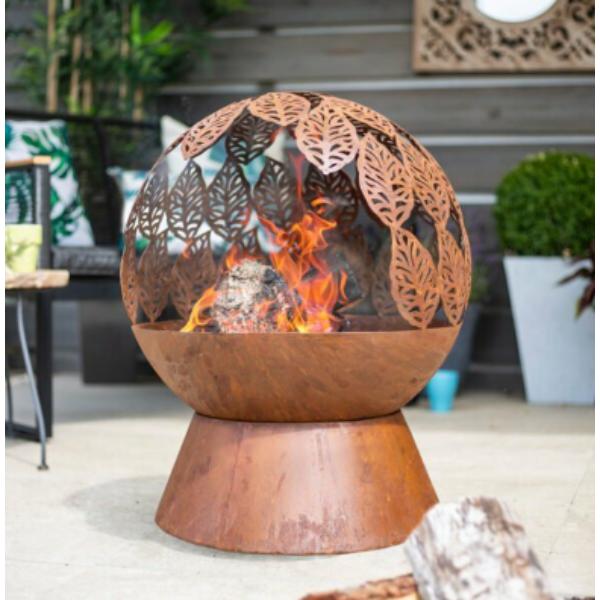 La Hacienda Leaves Globe