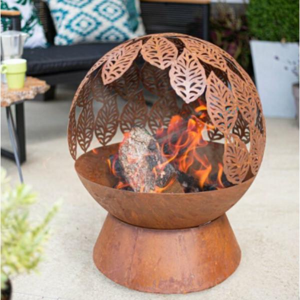 La Hacienda Leaves Globe