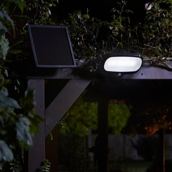 Smart Garden Super Bright Pir Security Floodlight 500L (26.5 X 12.5 cm)