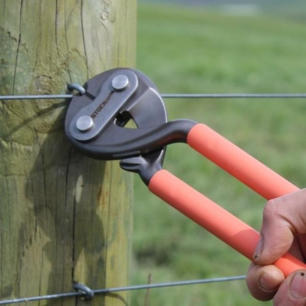 Staplemate Mutipurpose Fencing Tool