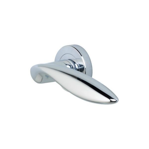 Perrys Giotto Horizon Lever Handle on Rose PC
