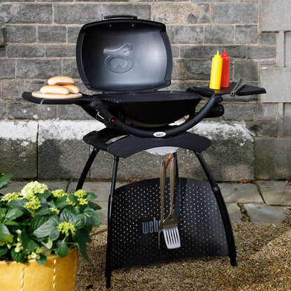Weber Q 2000 Gas BBQ with Stand Black