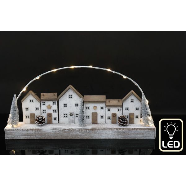 40 X 19cm  LED Xmas Houses With Trees