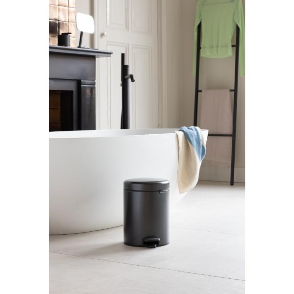 Brabantia Pedal Bin 5L C.Grey – Co-Op Superstores