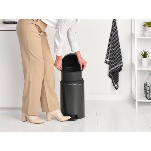 Brabantia Pedal Bin 12L C.Grey