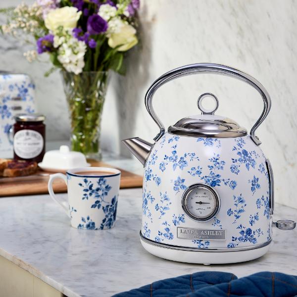 Laura Ashley 1.7L Dome Kettle China Rose