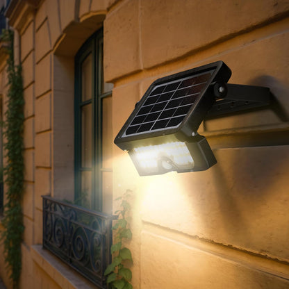 Luceco Solar Floodlight 11 Watt 1500 Lumens  With PIR And Detachable Solar Panel 4000k
