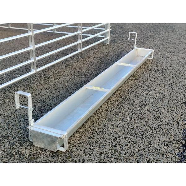 Gate Line Trough Buffalo Hanging On Gate 8Ft Trough – Co-Op Superstores