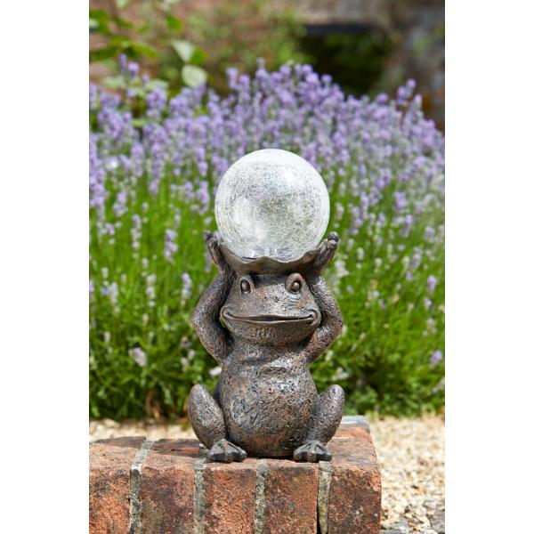 Smart Garden Gazing Frog Solar Figurine