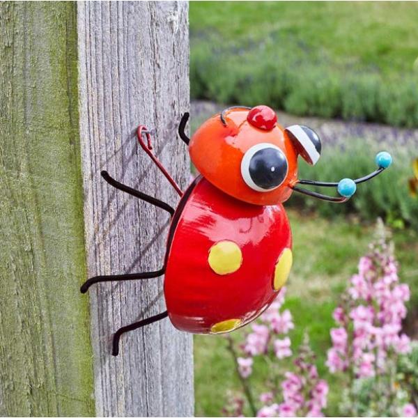 Smart Garden Décor Hangers On Looney Ladybug - Large